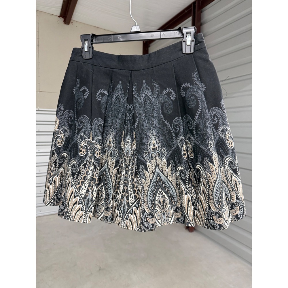 Banana Republic Petite Black Paisley Pleated Mini Skirt Size 4P Cotton Blend